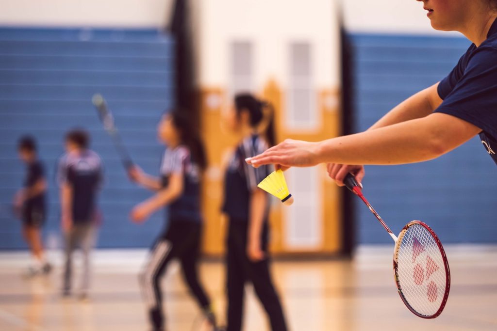 Sac de Transport Inclus Convient pour Les Joueurs de Tout Niveau Senston Paire de 2 Raquettes de Badminton et 3 Volants