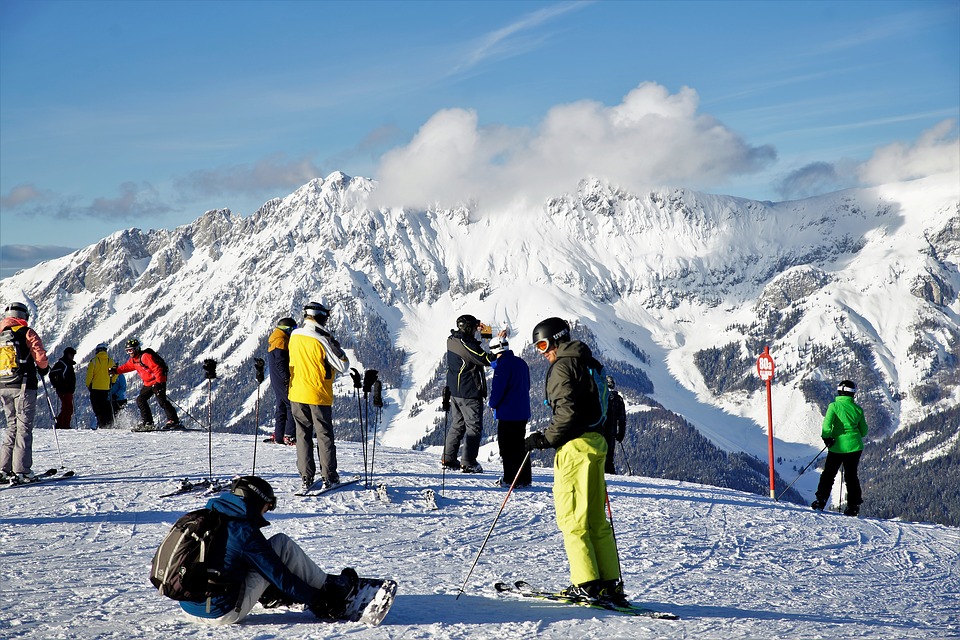 Ski ou snowboard : Que choisir quand on débute ?
