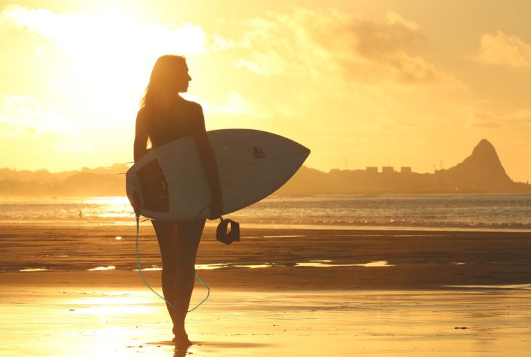 Quatre raisons de prendre des cours de surf !